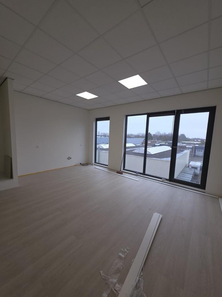 Te huur kantoorruimte 50m2 in Hoofddorp € 1250,- ex btw, Zakelijke goederen, 50 m², Huur, Kantoorruimte