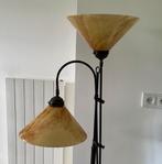 Staande lamp met twee kappen, Huis en Inrichting, Lampen | Vloerlampen, Ophalen, Gebruikt, 150 tot 200 cm