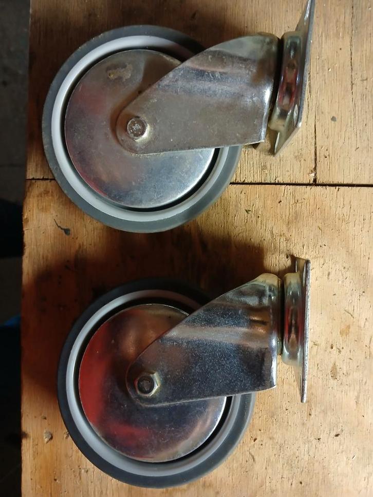 Set van 2 Zwenkwielen, Doe-het-zelf en Verbouw, Zwenkwielen, Nieuw, Ophalen of Verzenden