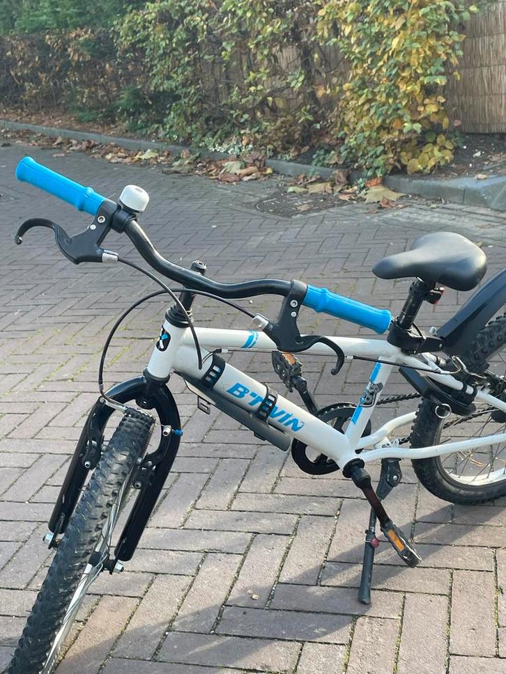 B'Twin Kinderfiets - 20 inch, Fietsen en Brommers, Fietsen | Jongens, Gebruikt, 20 inch, Handrem, Ophalen