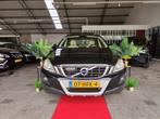 Volvo XC60 2.4D MOMENTUM AUTOMAT PANO NAVI!, Automaat, 1716 kg, Gebruikt, Origineel Nederlands