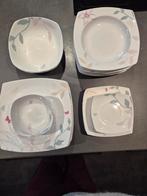 Serviesset wit met pastel kleuren, Huis en Inrichting, Keuken | Servies, Ophalen, Gebruikt, Bord(en), Overige stijlen