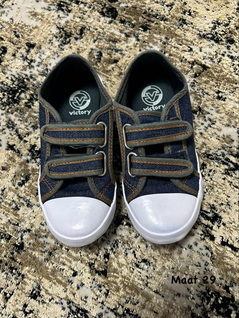Victory Schoenen Maat 29 gymschoenen, Jongen of Meisje, Schoenen, Ophalen of Verzenden, Zo goed als nieuw