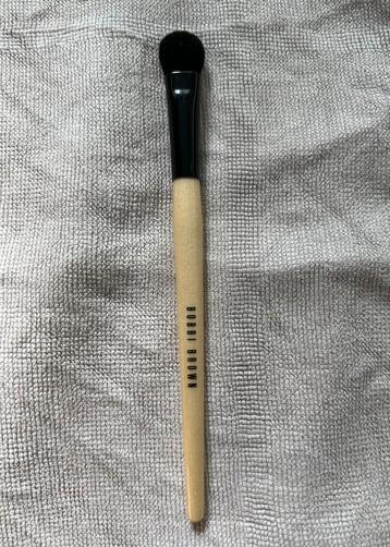 Bobbi Brown Eye Sweep Brush beschikbaar voor biedingen