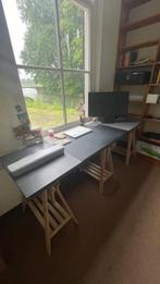 IKEA desk - adjustable & reclining, Huis en Inrichting, Bureaus, Ophalen, In hoogte verstelbaar, Zo goed als nieuw, Bureau