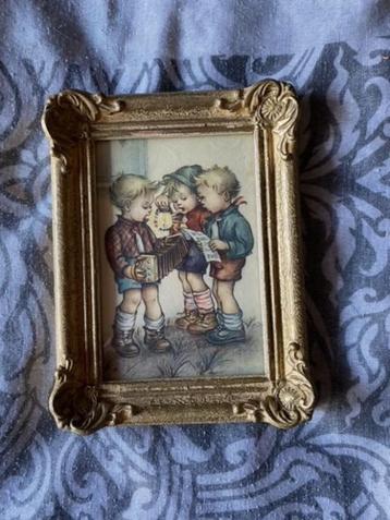 1 oude kleine hummel 3 kinderen jongens ongeveer 12 / 16 cm beschikbaar voor biedingen