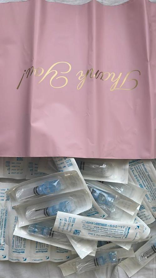 37x Medtronic MiniMed reservoirs (3ml) houdbaarheid t/m 2027, Diversen, Verpleegmiddelen, Zo goed als nieuw, Ophalen of Verzenden