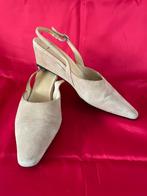 Vagabond pumps – beige suède – maat 39, Pumps, Beige, Ophalen of Verzenden, Zo goed als nieuw