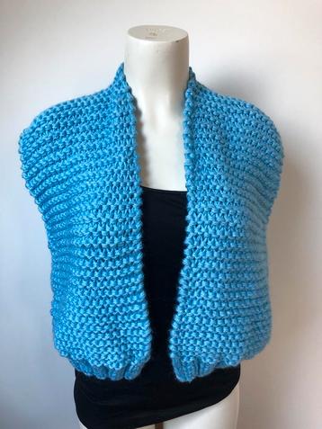 Kiro by kim blauw handgebeid dik mouwloos vest  beschikbaar voor biedingen