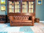 Engelse Chesterfield 2.5 zit bank beuin gevlamd, Gebruikt, Ophalen of Verzenden, 200 tot 250 cm, Leer