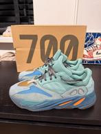 Yeezy 700 Faded Azure 45 1/3, Overige kleuren, Ophalen of Verzenden, Adidas Yeezy, Sneakers of Gympen