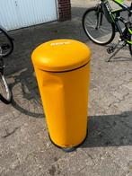 Prullenbak met klein deukje, Kunststof, Gebruikt, 50 tot 75 cm, Ophalen of Verzenden