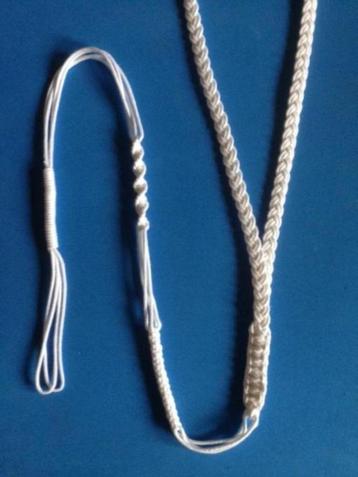 Traditioneel Scouting Fluitkoord van wit katoen beschikbaar voor biedingen