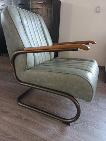 Thyme kleurige fauteuil  beschikbaar voor biedingen