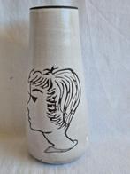 Vintage vaasje Potterie Boonstra. "Meisjeshoofd", Ophalen of Verzenden