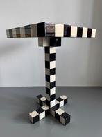 Moooi Chess Table bijzettafel zwart/wit, Huis en Inrichting, Minder dan 45 cm, Minder dan 55 cm, Rond, Ophalen of Verzenden