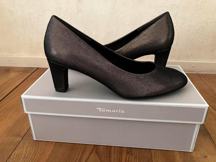 Pump, pumps van Tamaris, maat 38, goud/bruin. Nieuw!, Kleding | Dames, Schoenen, Nieuw, Pumps, Overige kleuren, Ophalen