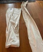 2 beige gordijnen met ringen., Ophalen of Verzenden, Beige, 200 cm of meer
