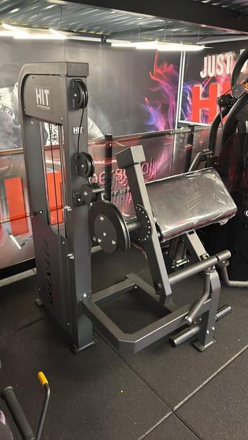 Bicep tricep 2 in 1 machine HIT Elite Fitness Machines NIEUW beschikbaar voor biedingen