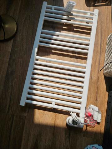 New white radiator  beschikbaar voor biedingen