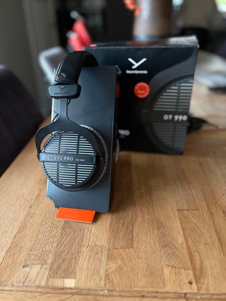 Beyerdynamic DT 990 Pro - 250 OHM, Computers en Software, Headsets, Zo goed als nieuw, Over-ear, Bedraad, Volumeregelaar, Ophalen of Verzenden
