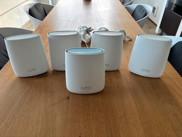 Orbi Mesh RBR20 + 4x satelliet RBS20, Computers en Software, Powerlines, Gebruikt, Ophalen