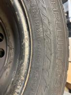 Nokia Hakkapeliitta 9 SUV Spijkerbanden 215/65R16, Auto-onderdelen, Banden en Velgen, 16 inch, Banden en Velgen, Terreinwagen