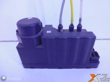 C-KLASSE W202 CENTRALE VERGRENDELINGS POMP A2028002348 beschikbaar voor biedingen