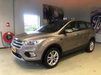 Ford Kuga 1.5 EcoBoost Titanium, Voorwielaandrijving, Euro 6, 4 cilinders, Leder en Stof