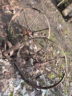 3 Oude wielen van kar, Ophalen