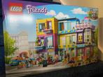 Lego 41704 Hoofdstraatgebouw Lego Friends Nieuw in doos !, Kinderen en Baby's, Speelgoed | Duplo en Lego, Ophalen, Nieuw, Complete set