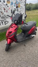 Zip 4takt 50cc brom, Fietsen en Brommers, Scooters | Piaggio, Ophalen, Maximaal 45 km/u, Zip, Zo goed als nieuw