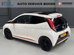 Toyota Aygo 1.0 VVT-i (72pk) x-cite automaat - schuifdak - C, Gebruikt, Euro 6, 4 stoelen, Wit