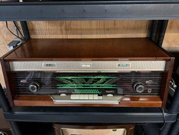 Philips Buizenradio Radiomeubel Antiek beschikbaar voor biedingen