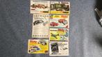 DINKY OF CORGI ADVERTENTIE BIJ MODELLEN IN VITRINE ?LEUK !, Hobby en Vrije tijd, Modelauto's | 1:43, Ophalen of Verzenden, Zo goed als nieuw