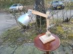vintage houten tafel lamp, Huis en Inrichting, Lampen | Tafellampen, Ophalen of Verzenden, Zo goed als nieuw, Minder dan 50 cm