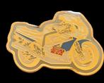 Suzuki GSX-R pin- epoxy, Verzamelen, Speldjes, Pins en Buttons, Verzenden, Nieuw, Transport, Speldje of Pin