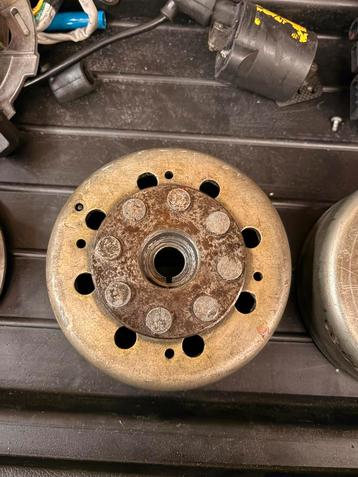 125-180cc ac/lc vliegwielen beschikbaar voor biedingen