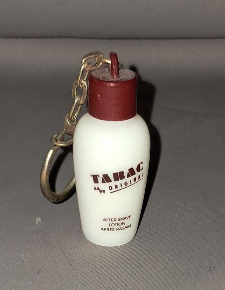 Volle parfum mini -  Tabac sleutelhanger, Verzamelen, Parfumverzamelingen, Zo goed als nieuw, Miniatuur, Gevuld, Ophalen of Verzenden