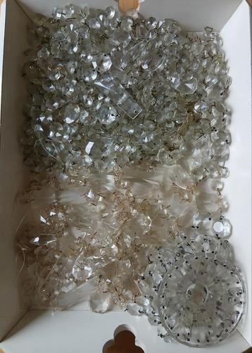 veel glazen pegels kralen  beschikbaar voor biedingen