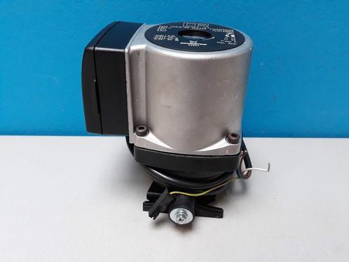 Cv pomp Remeha Avanta 28C UPR15-60 CESA02 Grundfos, Doe-het-zelf en Verbouw, Verwarming en Radiatoren, Gebruikt, Cv-ketel of Combi-ketel