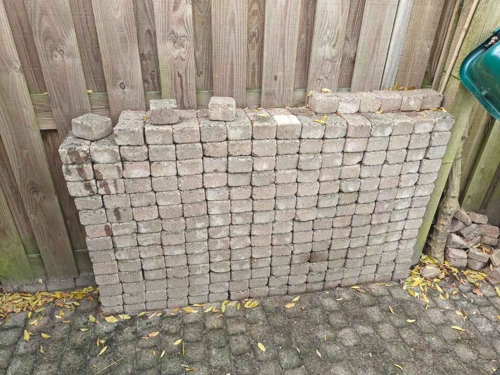 GRATIS buitenstenen 10x10x7cm +-450 stuks, Tuin en Terras, Tegels en Klinkers, Ophalen, Gebruikt, Beton, Klinkers