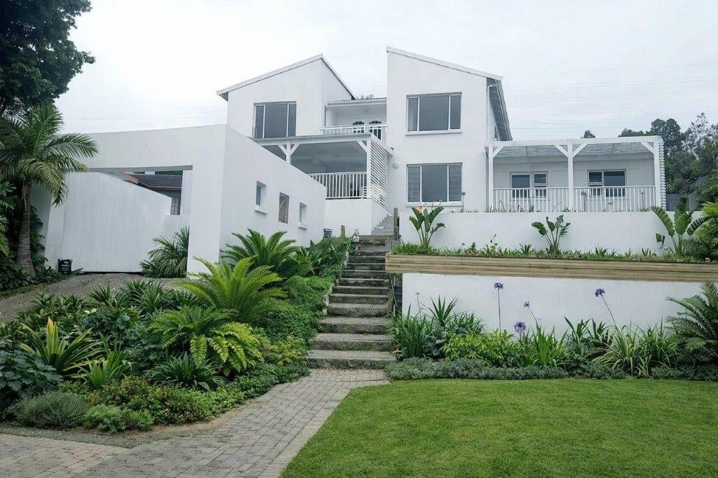Investeer in meer dan vastgoed investeer in een levensstijl!, Huizen en Kamers, 290 m², Woonhuis, Knysna, Landelijk
