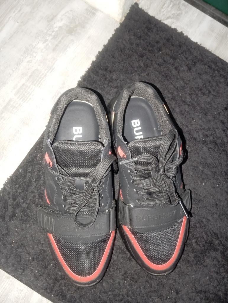 Burberry schoenen maat 39 vallen iets groter uit, Ophalen of Verzenden