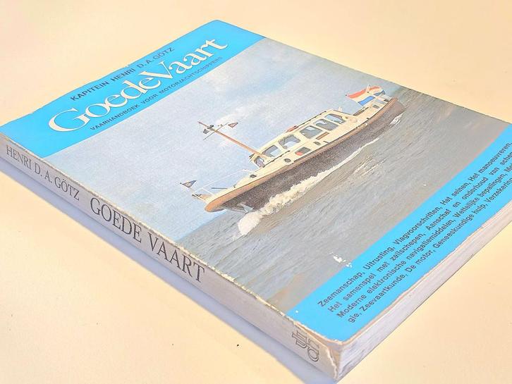 Boek "Goede Vaart" voor motorjachtschippers 1976, Watersport en Boten, Accessoires en Onderhoud, Gebruikt, Boek of Waterkaart