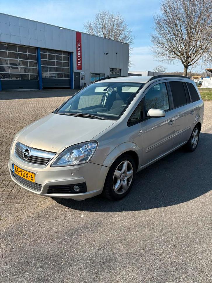 Opel Zafira B-van 1.9 DTI AUT 2007, Auto's, Bestelauto's, Particulier, Opel, Diesel, Automaat, Origineel Nederlands, Zilver of Grijs