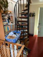 Compacte stalen wenteltrap met houten treden, Doe-het-zelf en Verbouw, Ladders en Trappen, Ophalen, Gebruikt, 2 tot 4 meter