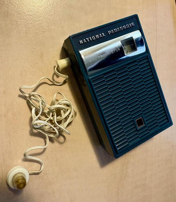 Vintage National transistor radio met hoes, Antiek en Kunst, Antiek | Tv's en Audio, Ophalen of Verzenden