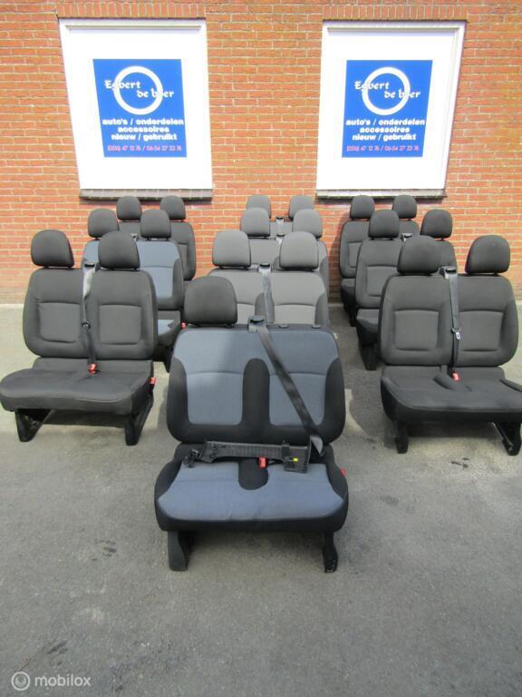 Stoel + bank renault trafic vivaro talento 2015 t/m nu, Gebruikt, Renault, Ophalen of Verzenden, Renault