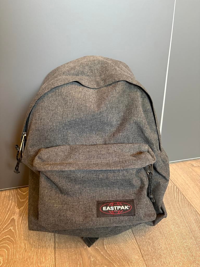 Eastpak Rugzak Grijs, Sieraden, Tassen en Uiterlijk, Tassen | Rugtassen, Gebruikt, Verzenden, 25 tot 40 cm, 30 tot 45 cm